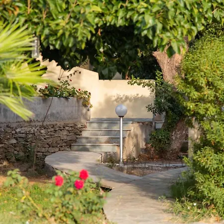 Holiday Rooms Apartment