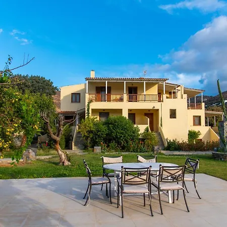 Apartment Holiday Rooms Otziás