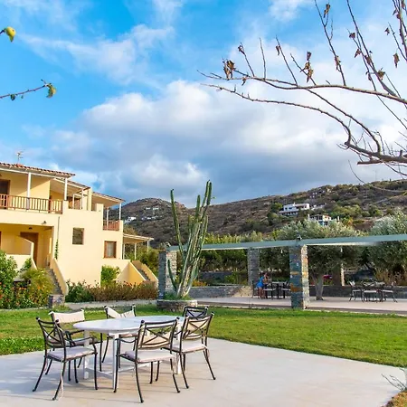 Holiday Rooms Apartment