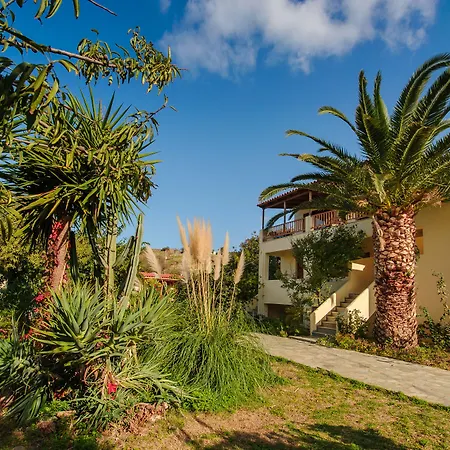 Holiday Rooms Apartment *