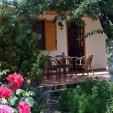 Apartment Holiday Rooms Otziás