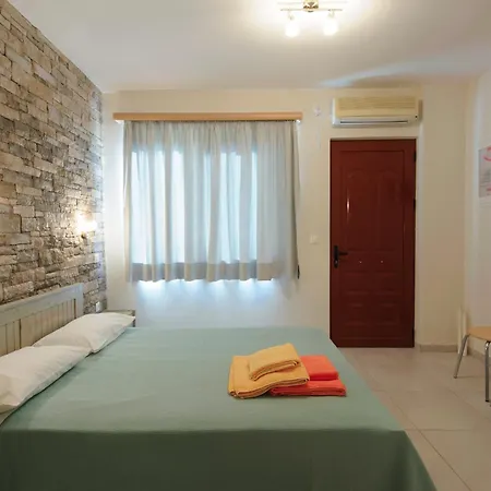 Holiday Rooms Otziás