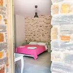 Holiday Rooms Апартаменты Otzias