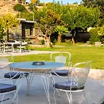 Holiday Rooms Апартаменты Otzias