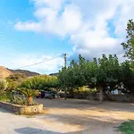 Holiday Rooms Апартаменты Otzias