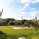 Holiday Rooms Otzias