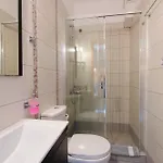Holiday Rooms Otzias