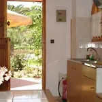 Holiday Rooms Апартаменты Otzias