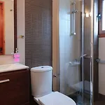 Holiday Rooms Otzias