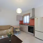 Апартаменты Holiday Rooms *