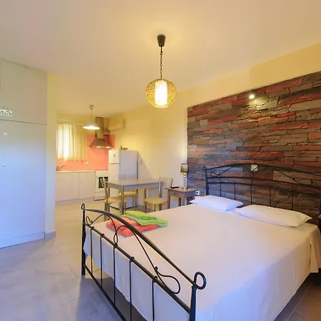 Apartmán Holiday Rooms *