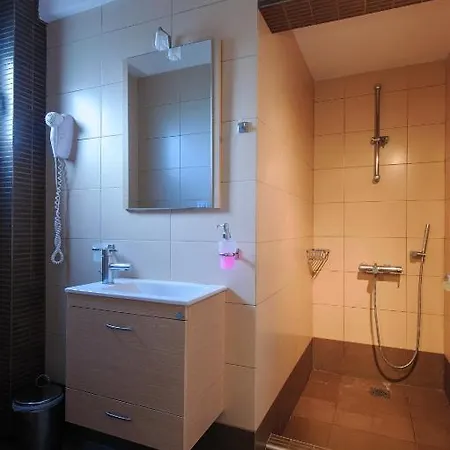 Lägenhet Holiday Rooms Otziás
