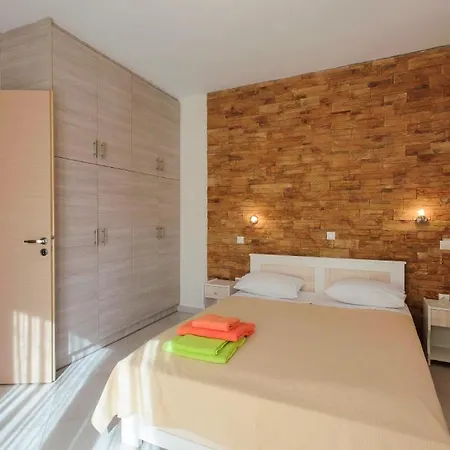 Apartmán Holiday Rooms Otziás